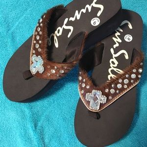 SunSole sandals NWOT!!!